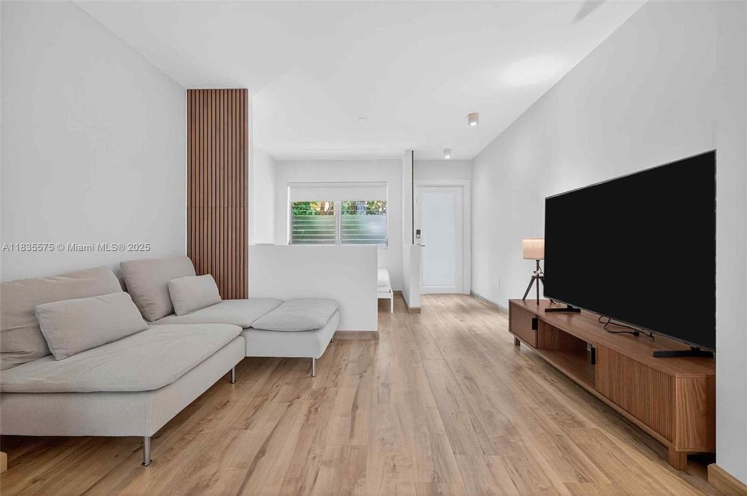 Recently Sold: $195,000 (0 beds, 1 baths, 400 Square Feet)