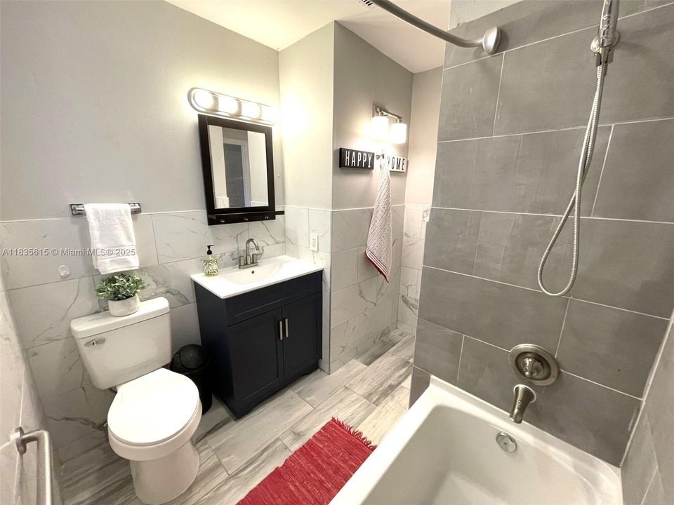 For Sale: $305,000 (4 beds, 2 baths, 1508 Square Feet)