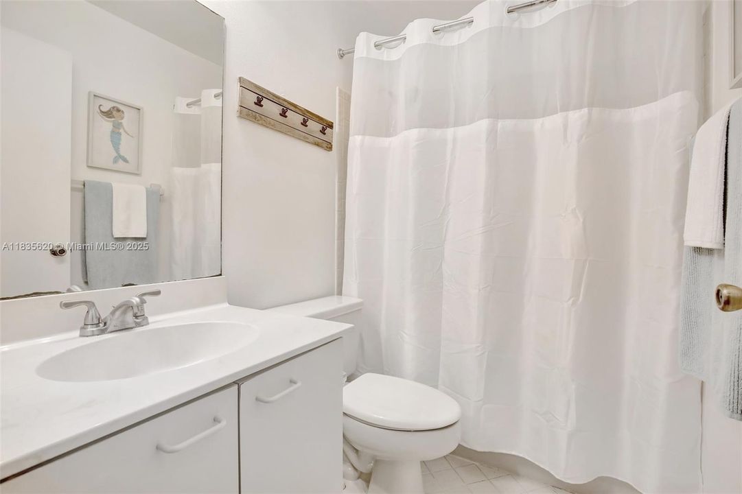 Vendido Recientemente: $499,000 (3 camas, 2 baños, 1572 Pies cuadrados)