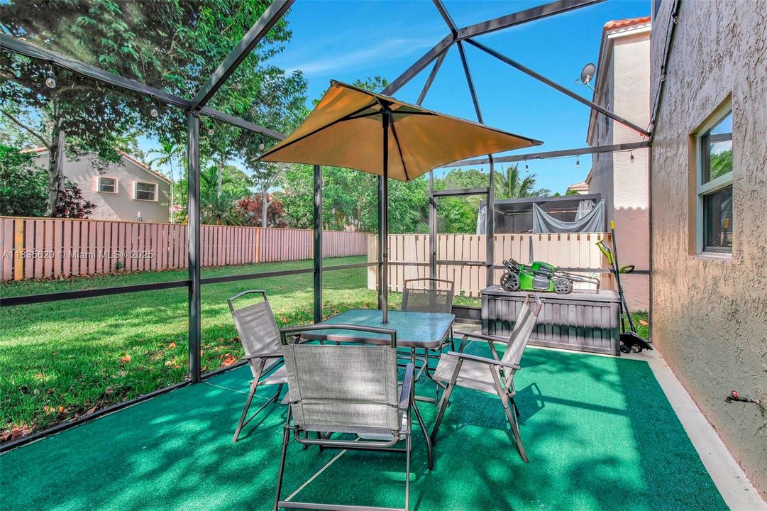 Vendido Recientemente: $499,000 (3 camas, 2 baños, 1572 Pies cuadrados)