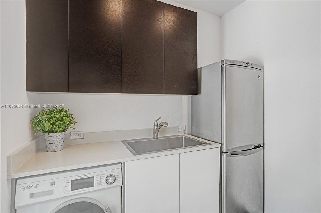 На продажу: $299,000 (1 спален, 1 ванн, 682 Квадратных фут)