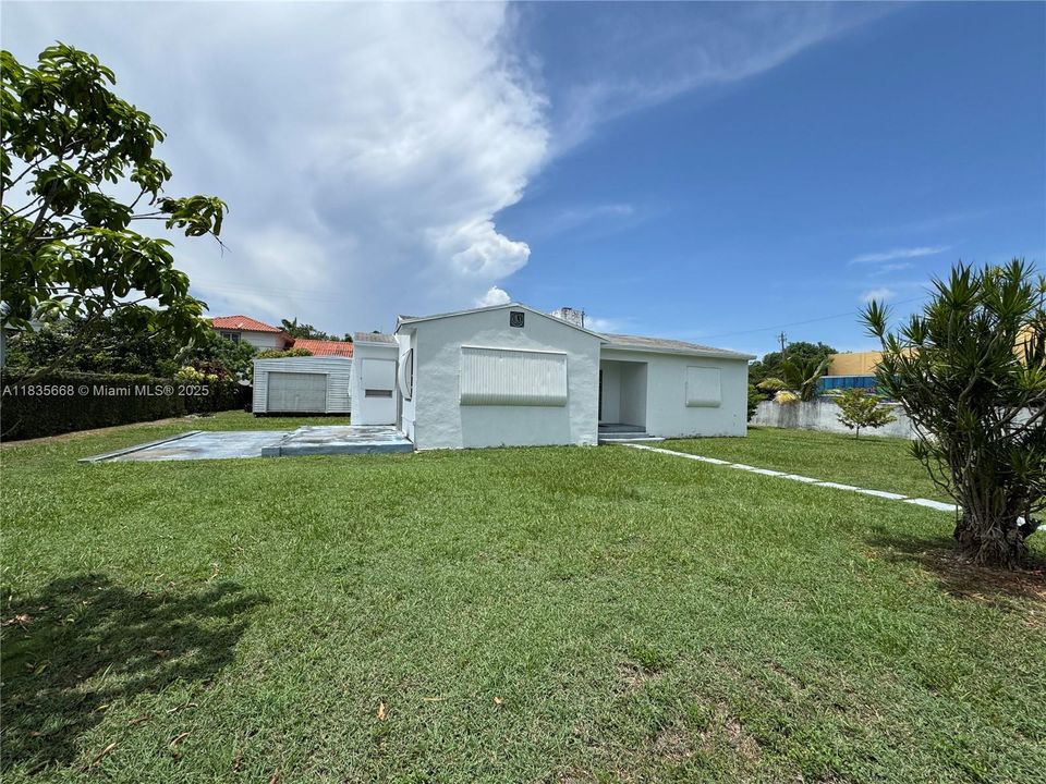 合同活跃: $3,500 (0 贝兹, 0 浴室, 0 平方英尺)