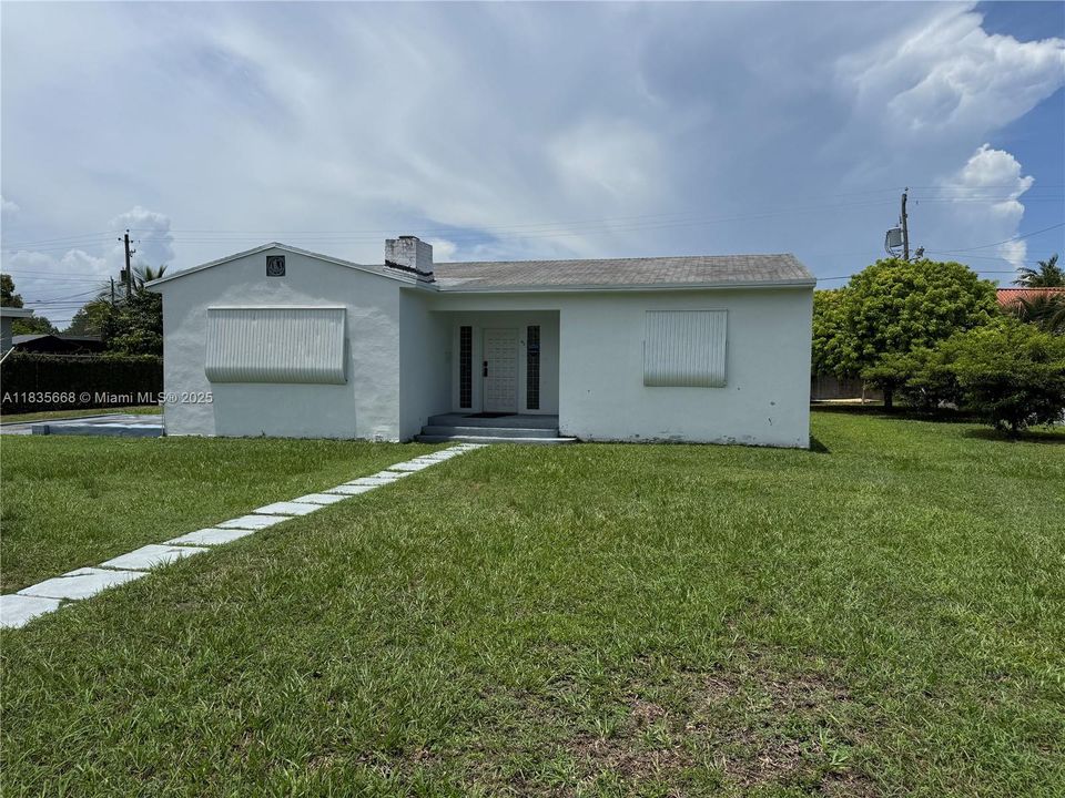 合同活跃: $3,500 (0 贝兹, 0 浴室, 0 平方英尺)