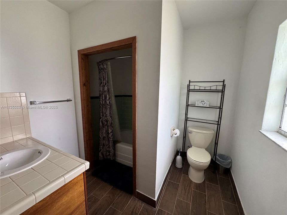 合同活跃: $3,500 (0 贝兹, 0 浴室, 0 平方英尺)