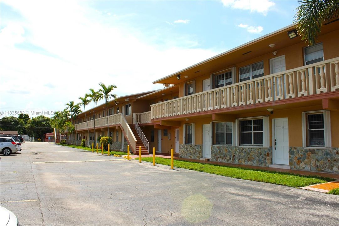 En Venta: $191,999 (1 camas, 1 baños, 591 Pies cuadrados)