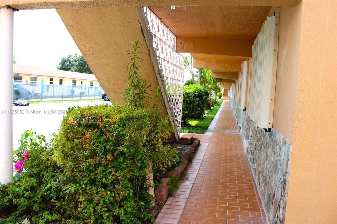 En Venta: $191,999 (1 camas, 1 baños, 591 Pies cuadrados)