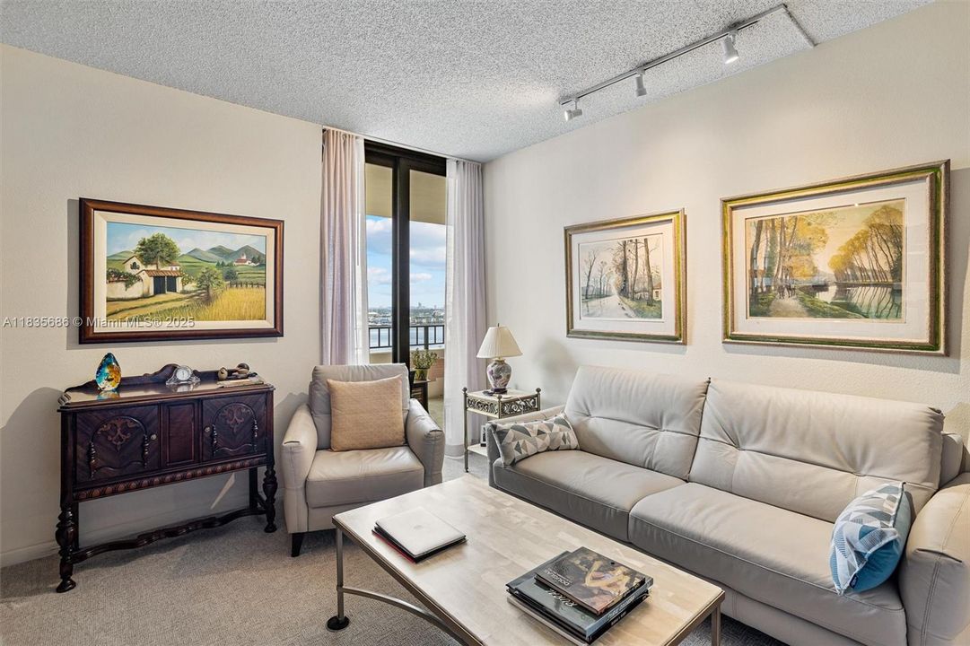 Third bedroom, currently used as office