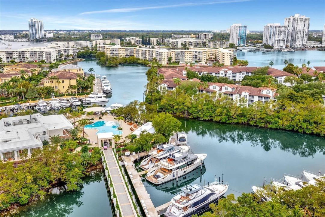 待售: $1,900,000 (3 贝兹, 3 浴室, 2235 平方英尺)