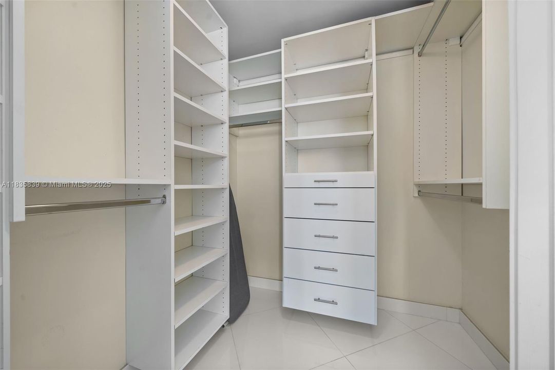 待售: $795,000 (3 贝兹, 2 浴室, 1447 平方英尺)