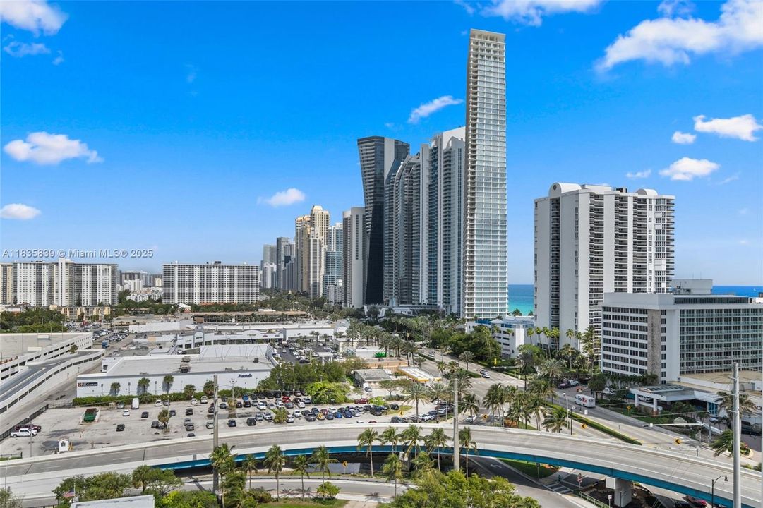 待售: $795,000 (3 贝兹, 2 浴室, 1447 平方英尺)