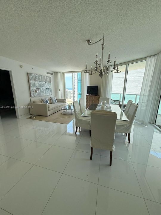 待售: $795,000 (3 贝兹, 2 浴室, 1447 平方英尺)