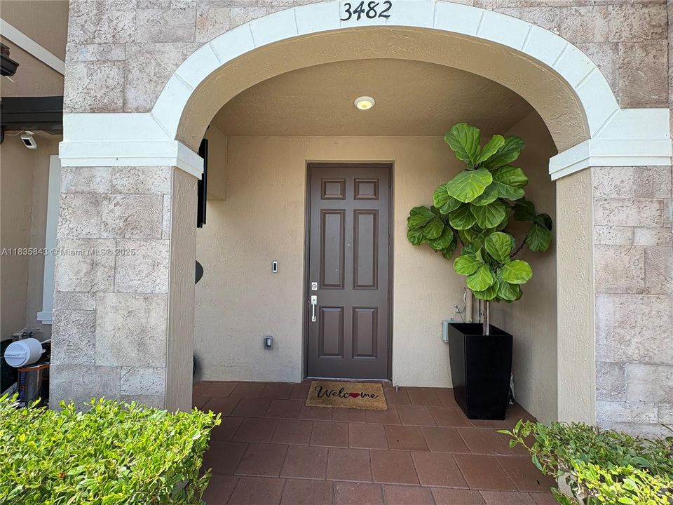 For Sale: $510,000 (3 beds, 2 baths, 1412 Square Feet)