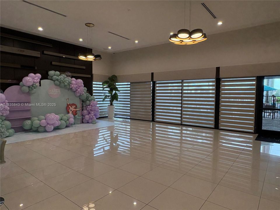 For Sale: $510,000 (3 beds, 2 baths, 1412 Square Feet)