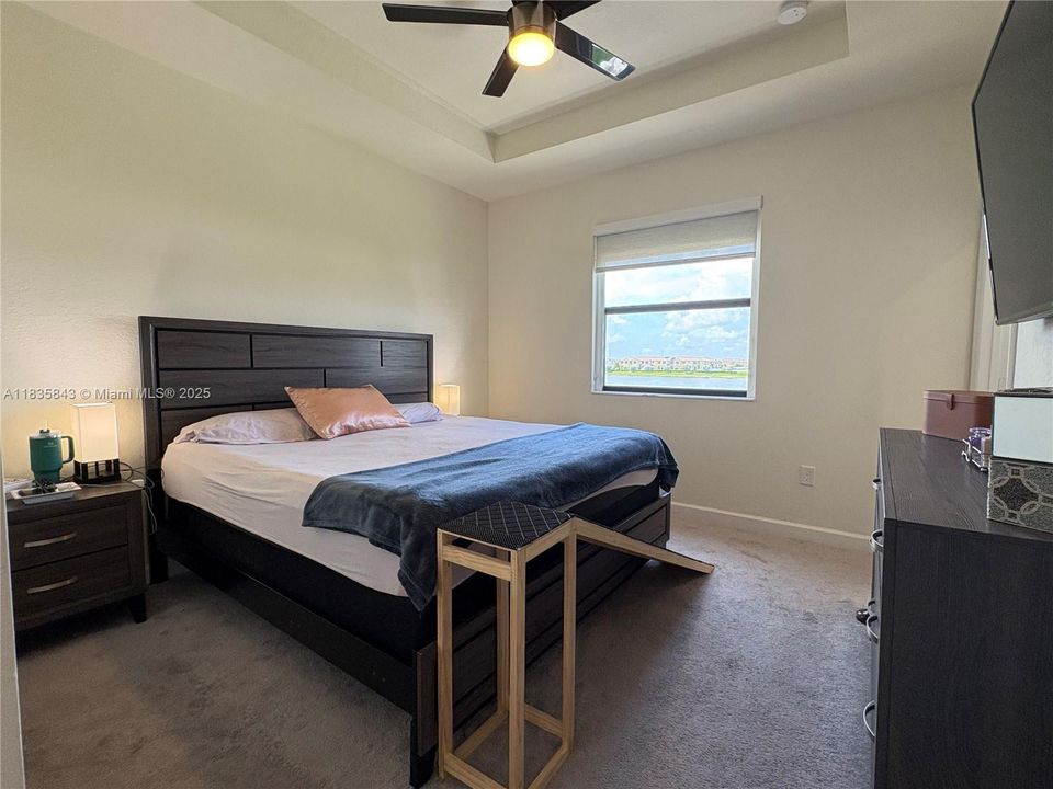 For Sale: $510,000 (3 beds, 2 baths, 1412 Square Feet)