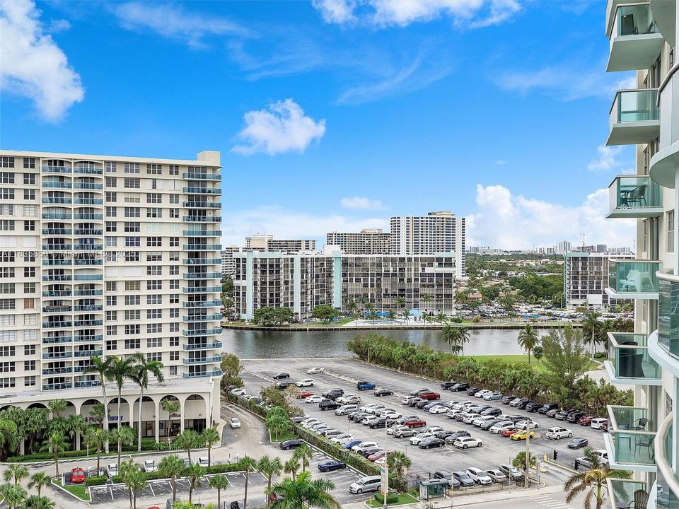 En Venta: $430,000 (1 camas, 1 baños, 789 Pies cuadrados)