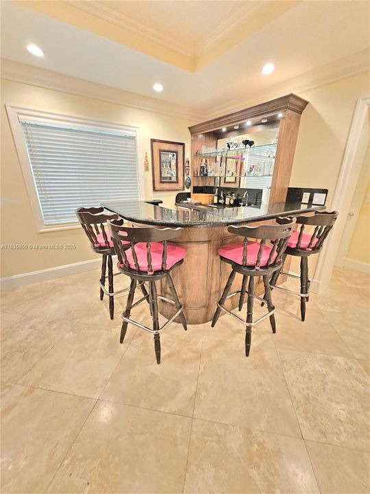 Active With Contract: $2,679,000 (4 beds, 4 baths, 4064 Square Feet)