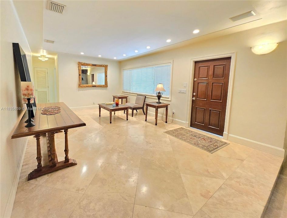 Active With Contract: $2,679,000 (4 beds, 4 baths, 4064 Square Feet)