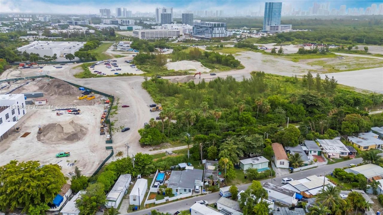 Recently Sold: $250,000 (1 beds, 1 baths, 610 Square Feet)