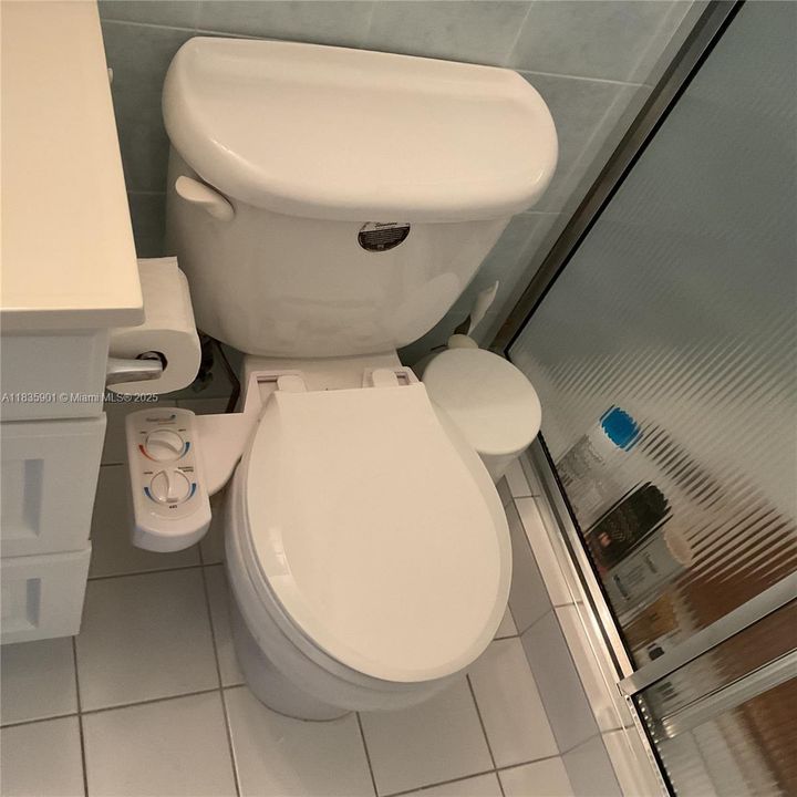 For Sale: $280,000 (2 beds, 2 baths, 1094 Square Feet)