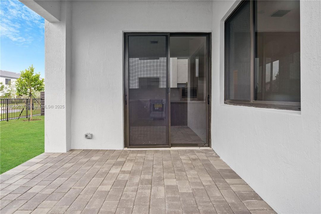 最近租的: $7,500 (4 贝兹, 3 浴室, 2378 平方英尺)