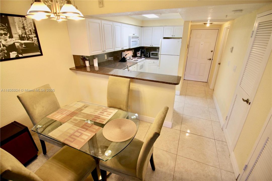 En Venta: $226,000 (0 camas, 1 baños, 590 Pies cuadrados)