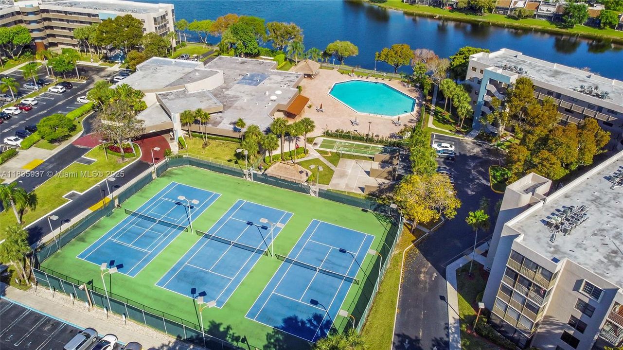 Activo con contrato: $149,000 (2 camas, 2 baños, 852 Pies cuadrados)