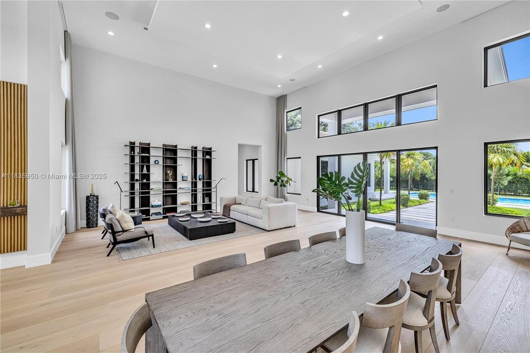 For Sale: $5,800,000 (6 beds, 6 baths, 6086 Square Feet)