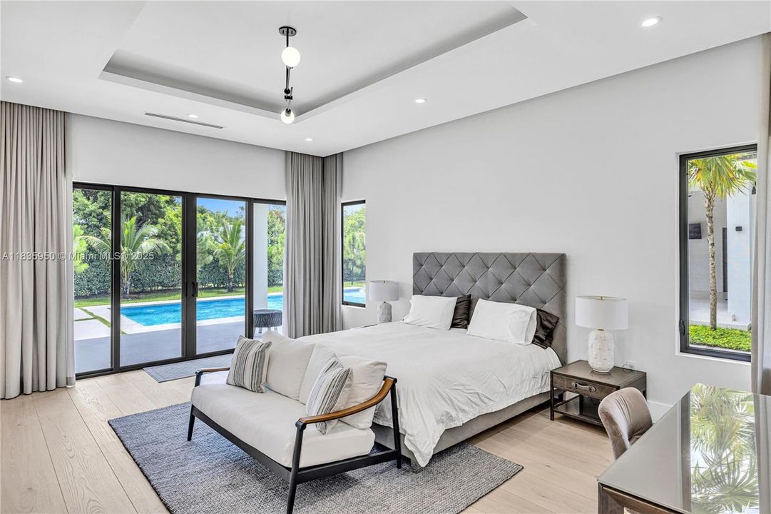 For Sale: $5,800,000 (6 beds, 6 baths, 6086 Square Feet)