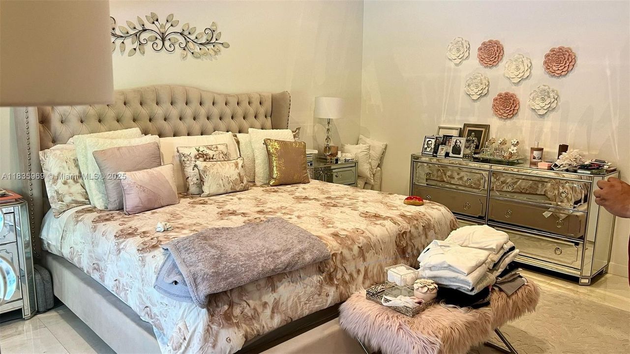 Недавно арендовано: $7,800 (5 спален, 3 ванн, 2474 Квадратных фут)