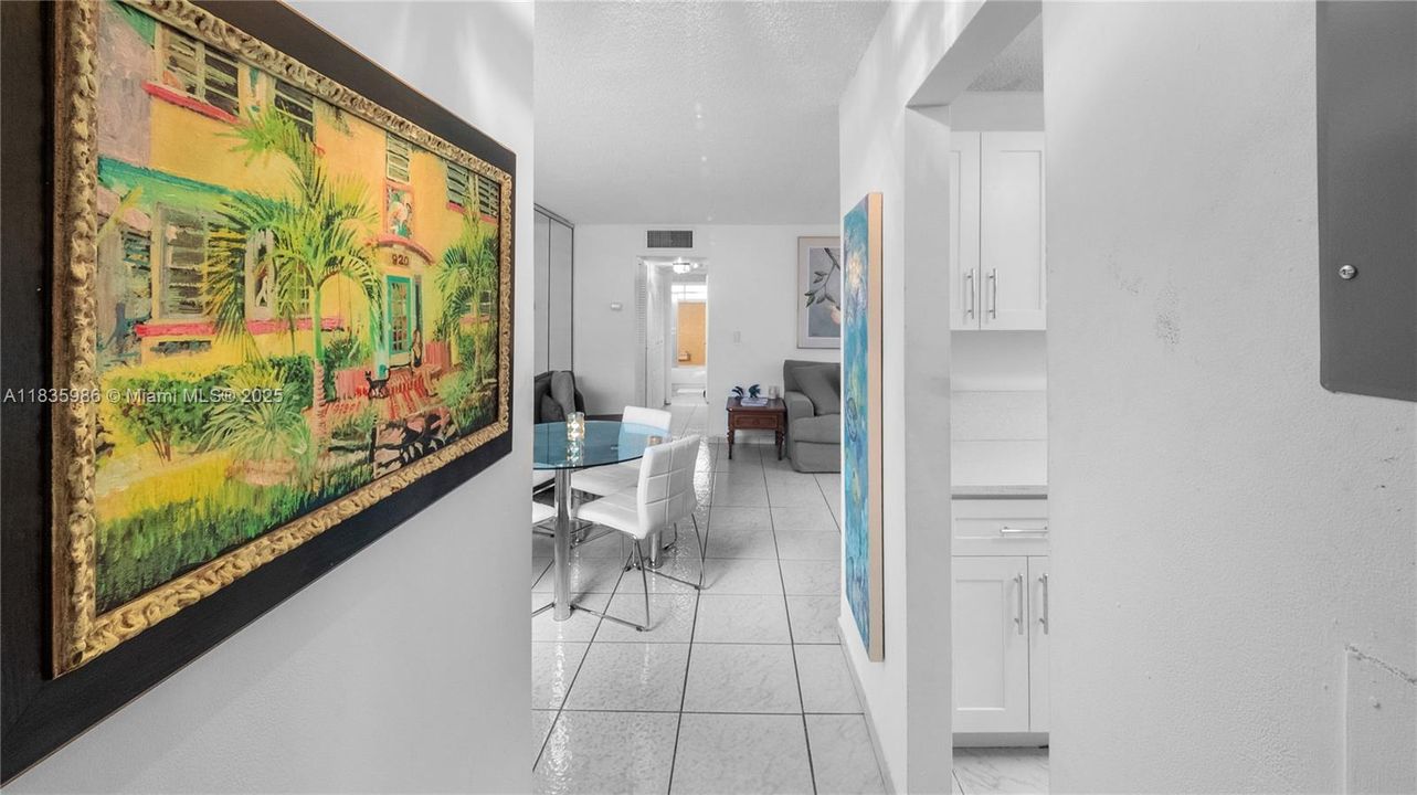 Recently Sold: $285,000 (1 beds, 1 baths, 686 Square Feet)