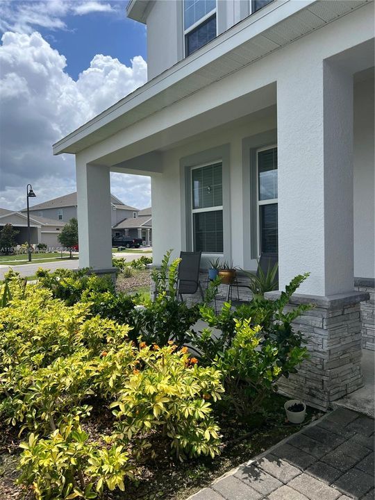 最近售出: $650,000 (5 贝兹, 3 浴室, 3453 平方英尺)