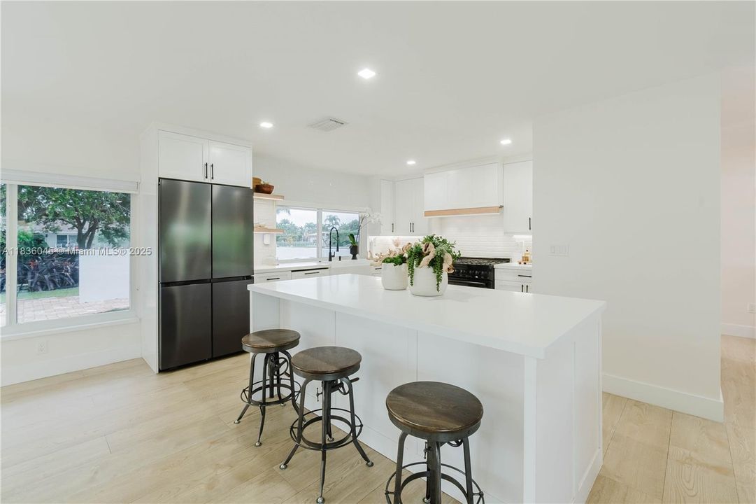 Recently Sold: $949,900 (3 beds, 2 baths, 1885 Square Feet)