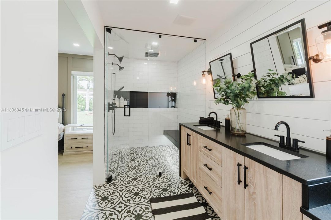 Recently Sold: $949,900 (3 beds, 2 baths, 1885 Square Feet)