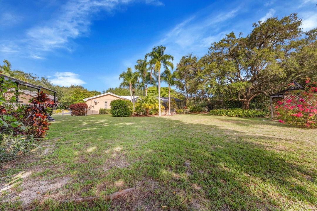 Recently Sold: $1,100,000 (4 beds, 2 baths, 2188 Square Feet)