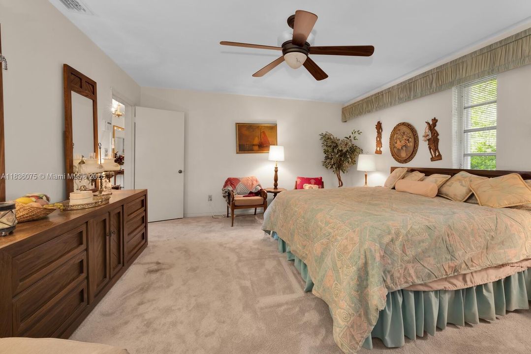 Recently Sold: $1,100,000 (4 beds, 2 baths, 2188 Square Feet)