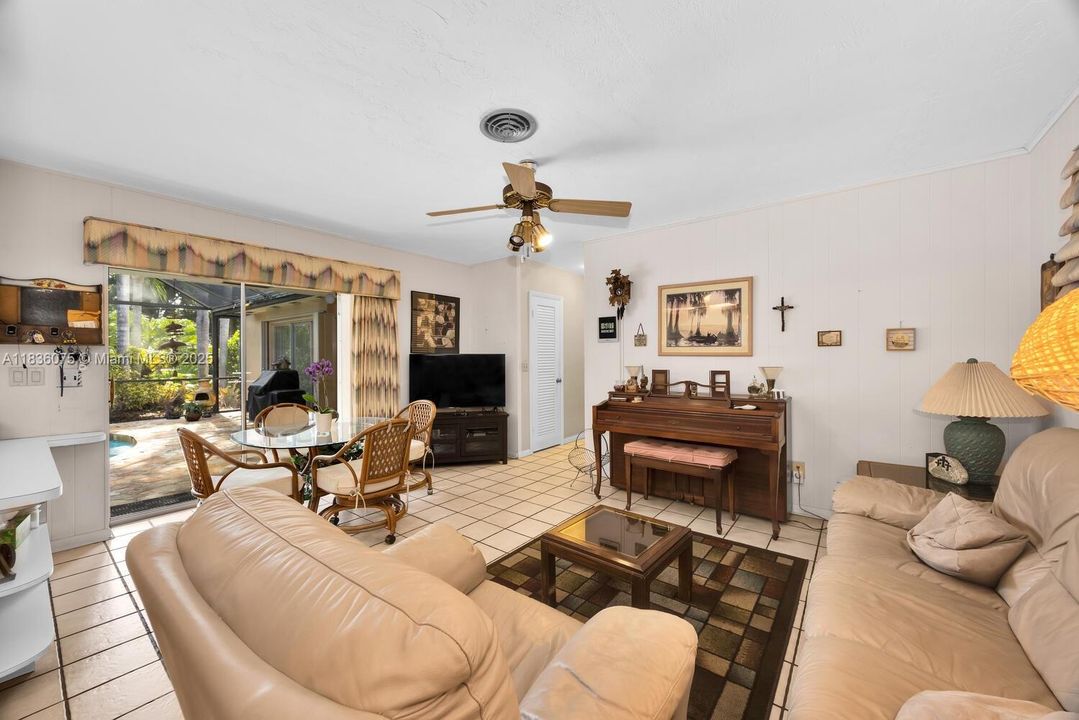 Recently Sold: $1,100,000 (4 beds, 2 baths, 2188 Square Feet)