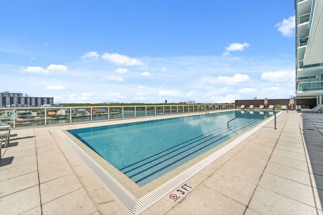 For Sale: $2,499,000 (4 beds, 4 baths, 3140 Square Feet)