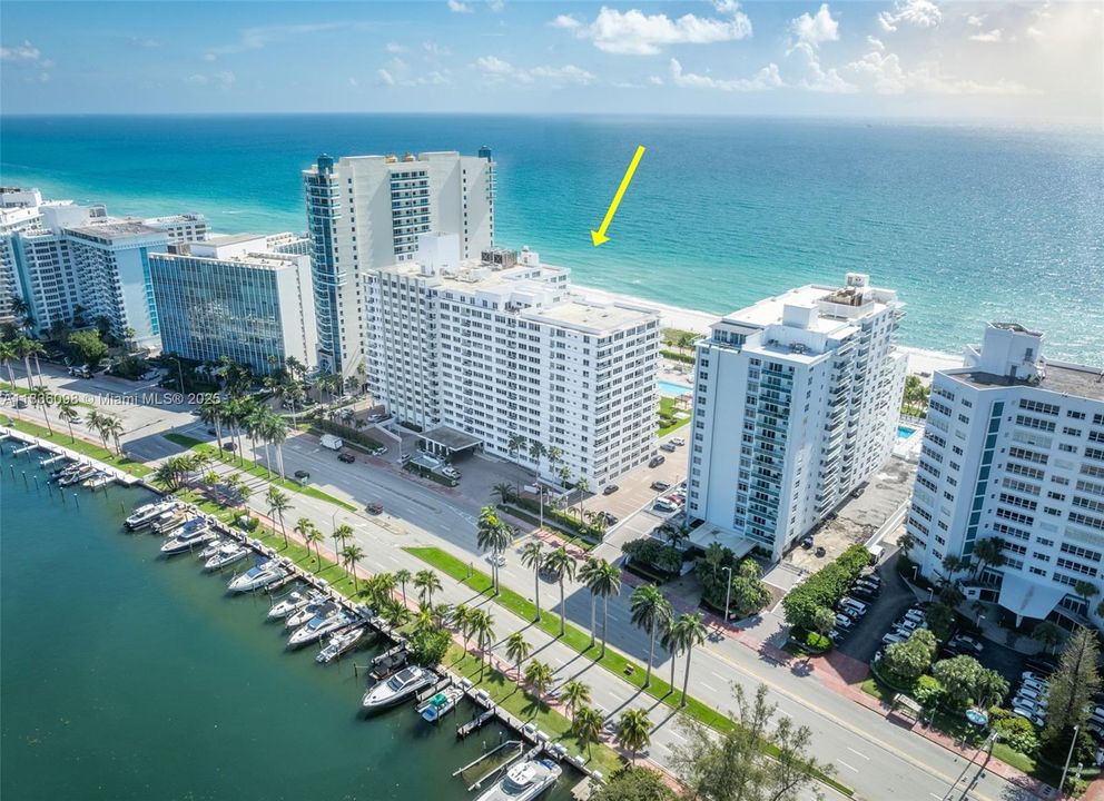 Active With Contract: $560,000 (2 beds, 2 baths, 1097 Square Feet)