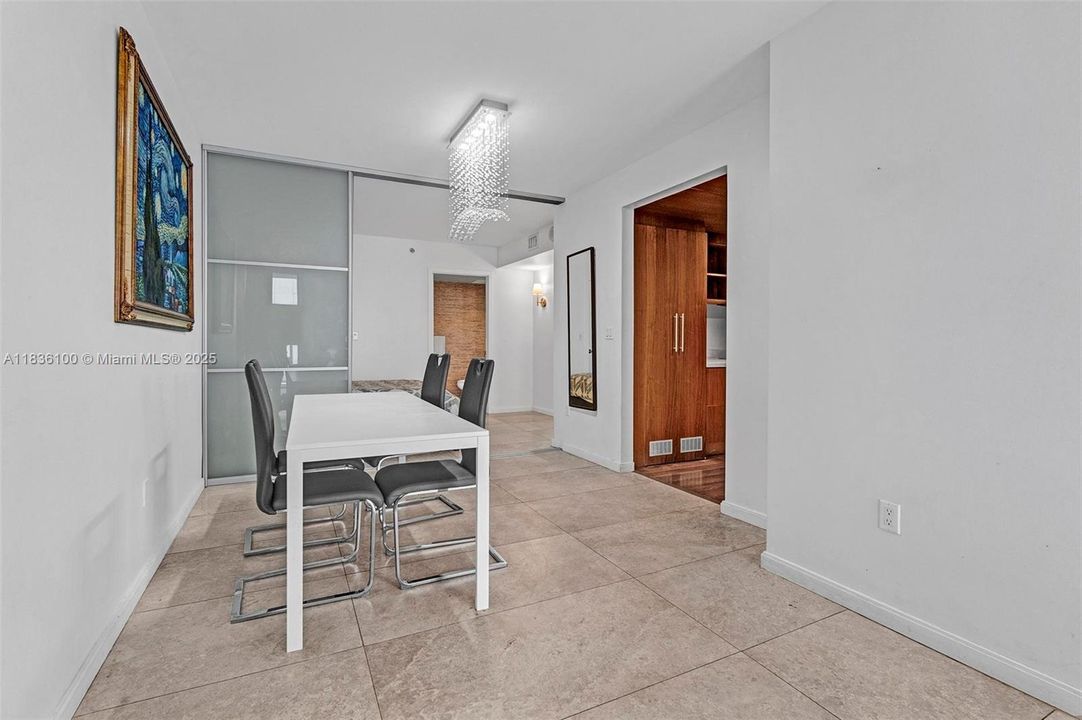 En Venta: $499,000 (2 camas, 2 baños, 1108 Pies cuadrados)