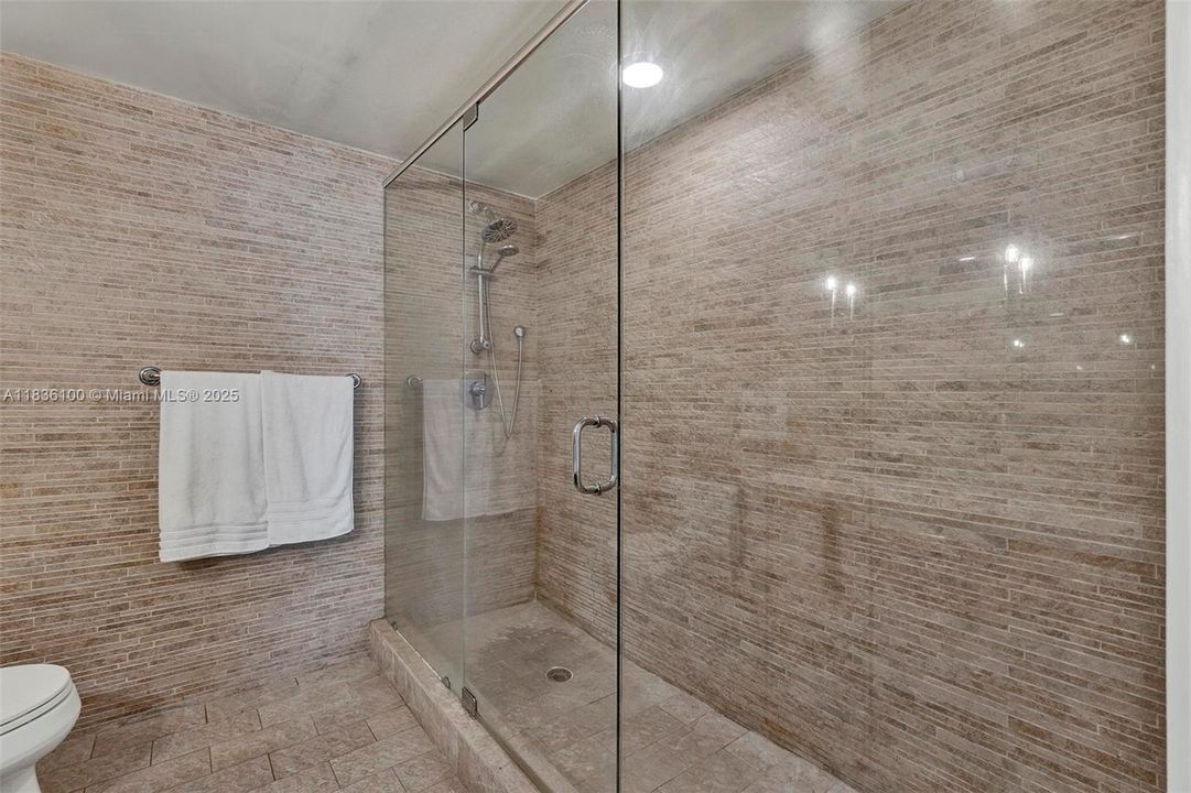 En Venta: $499,000 (2 camas, 2 baños, 1108 Pies cuadrados)