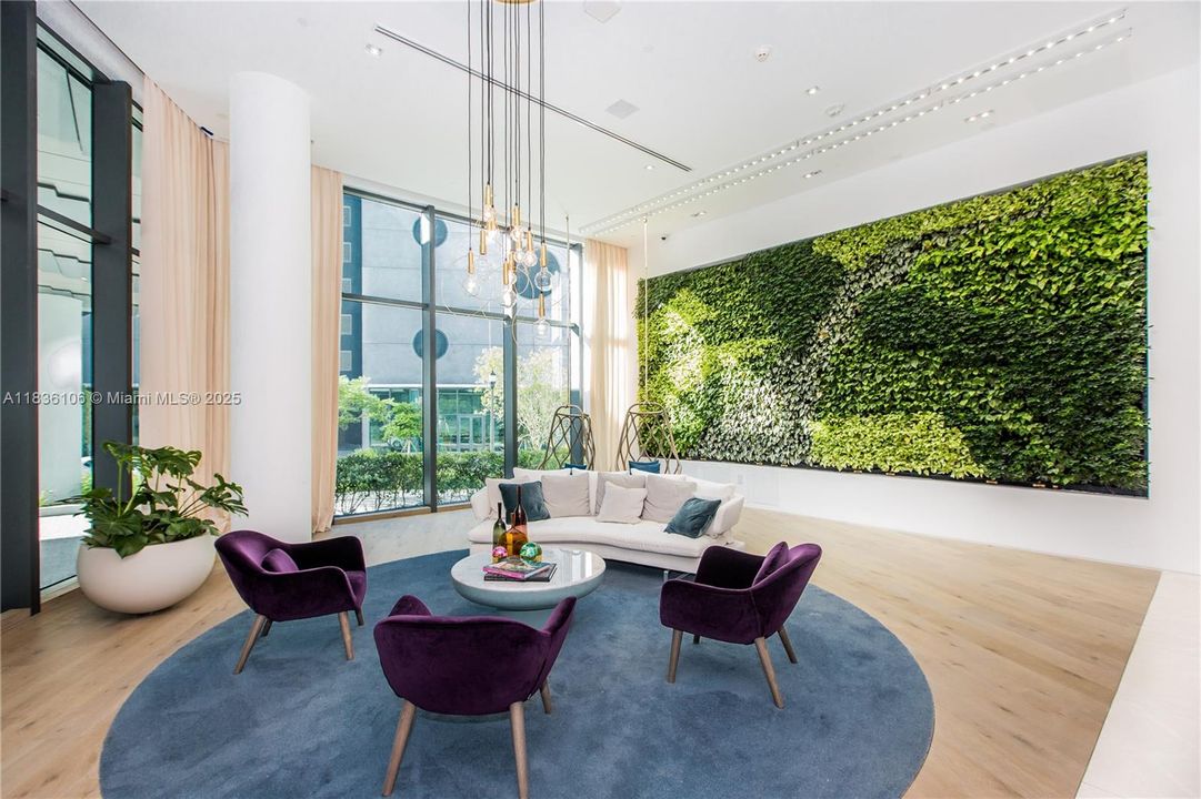 En Venta: $925,000 (2 camas, 3 baños, 1151 Pies cuadrados)