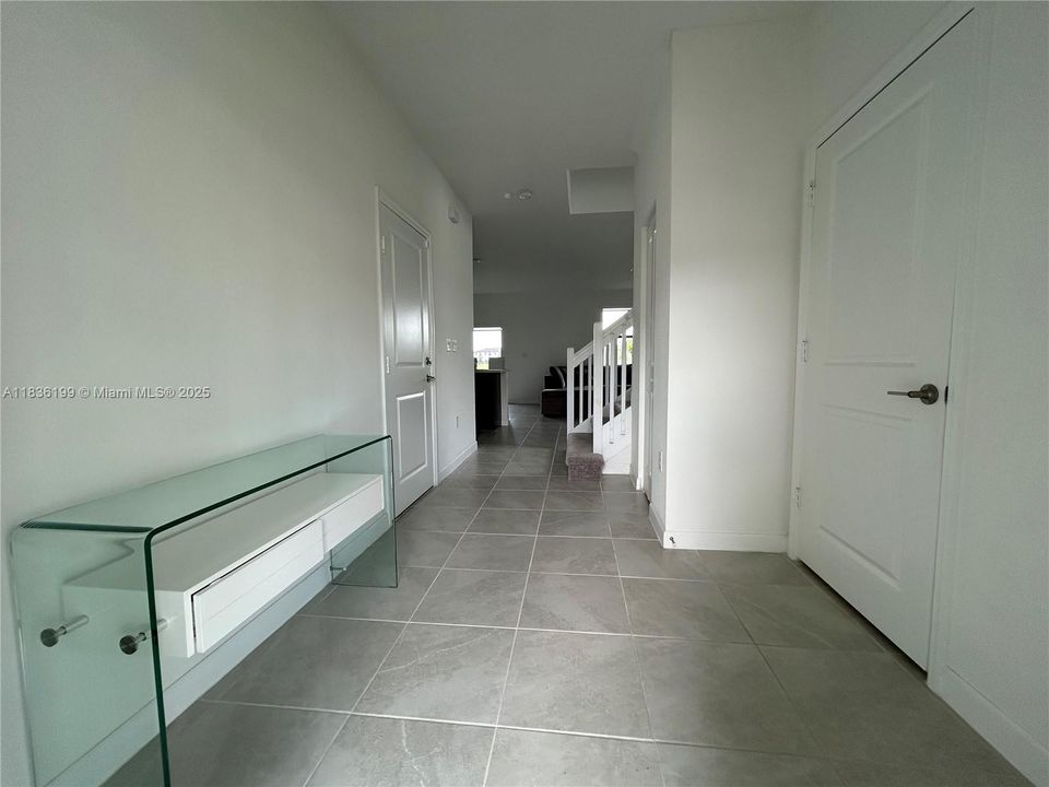 На продажу: $480,000 (3 спален, 2 ванн, 1832 Квадратных фут)