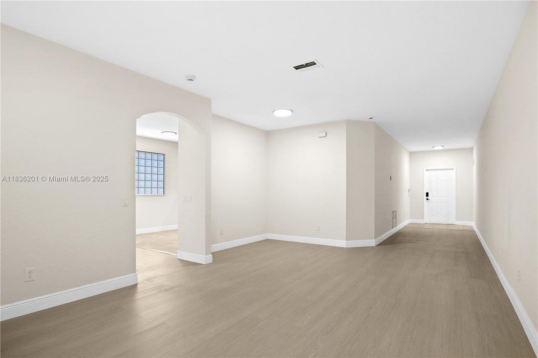 Vendido Recientemente: $459,900 (3 camas, 2 baños, 1842 Pies cuadrados)