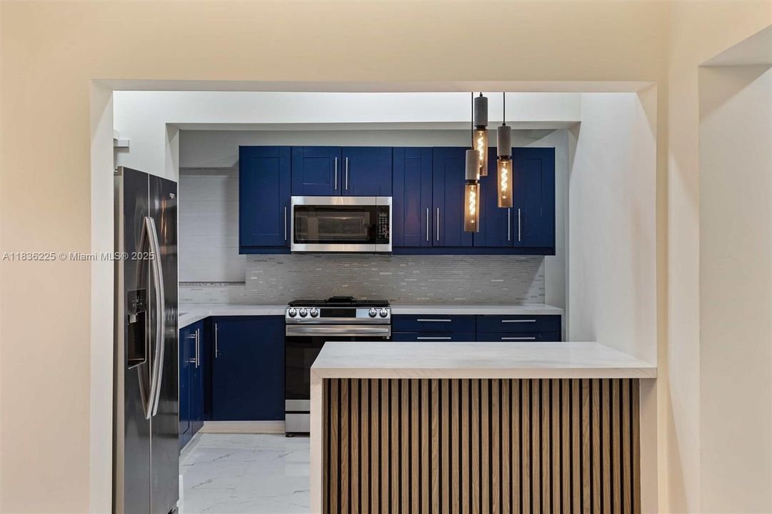 Недавно арендовано: $3,100 (2 спален, 2 ванн, 1196 Квадратных фут)