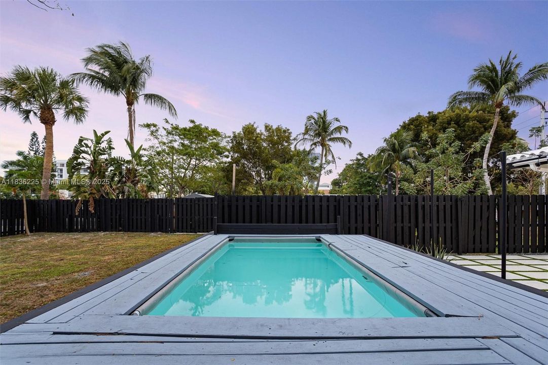 Недавно арендовано: $3,100 (2 спален, 2 ванн, 1196 Квадратных фут)