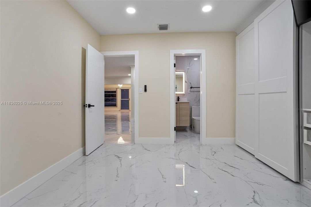 Недавно арендовано: $3,100 (2 спален, 2 ванн, 1196 Квадратных фут)