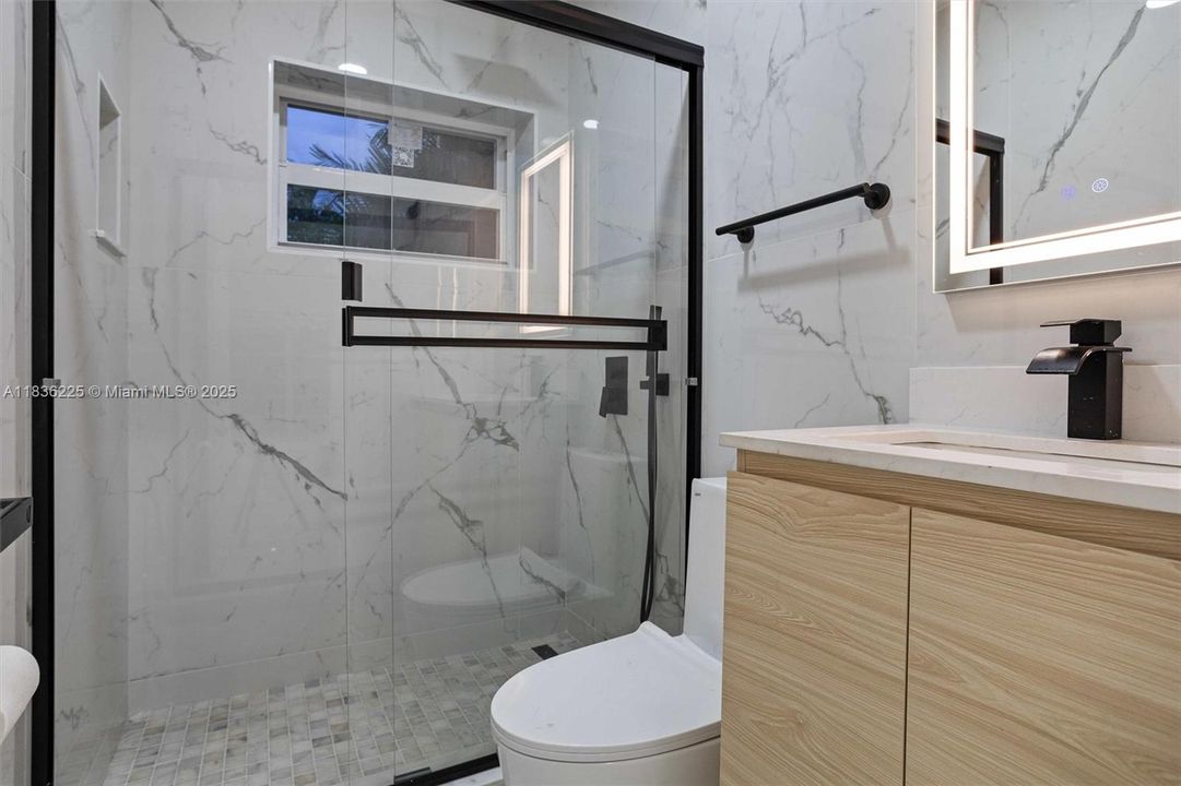 Недавно арендовано: $3,100 (2 спален, 2 ванн, 1196 Квадратных фут)