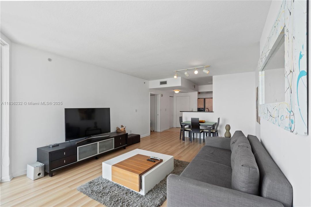 En Venta: $480,000 (1 camas, 1 baños, 846 Pies cuadrados)