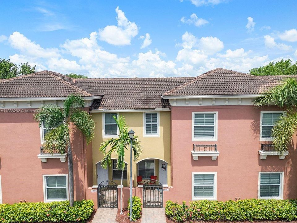 На продажу: $350,000 (3 спален, 2 ванн, 1536 Квадратных фут)