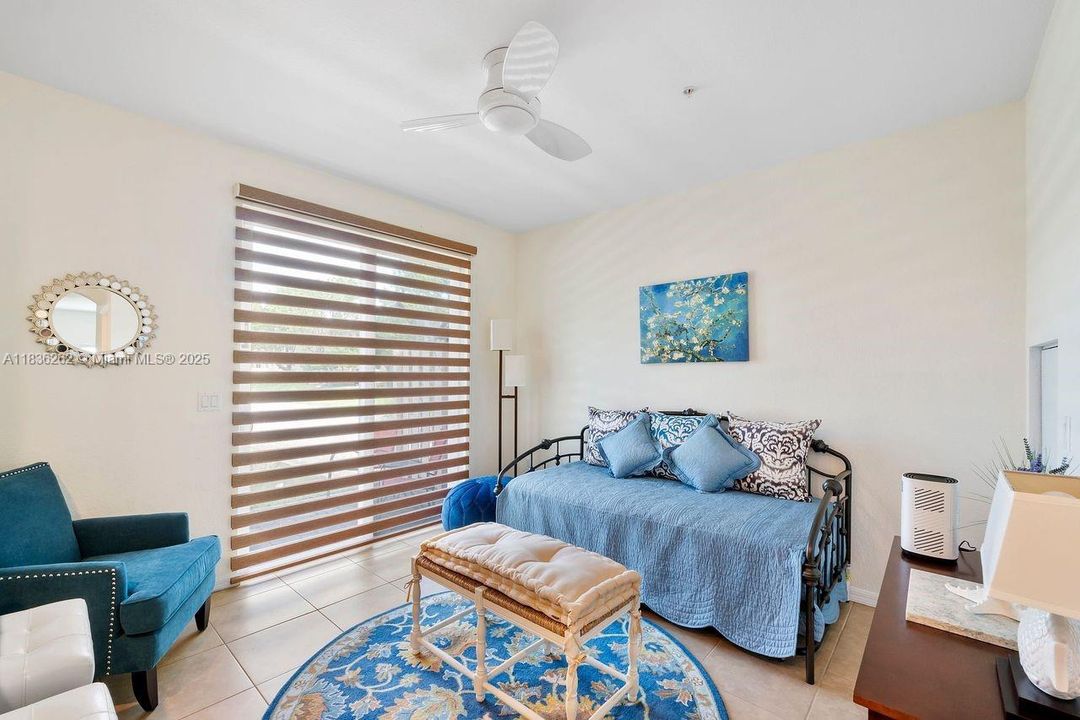 На продажу: $350,000 (3 спален, 2 ванн, 1536 Квадратных фут)